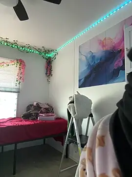 moan4mona online show from March 29, 2026, 7:04 pm