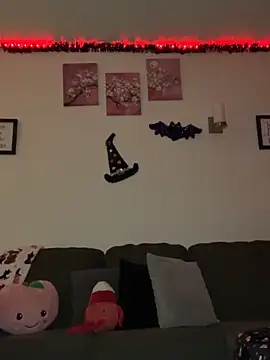 Snapshot of moan4mona chatting on October 19, 2025, 2:58 am moan4mona online show from October 19, 2025, 2:58 am