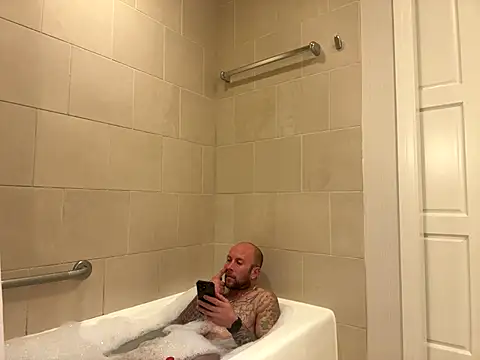 Snapshot of curis4270panda chatting on November 8, 2025, 8:18 am curis4270panda online show from November 8, 2025, 8:18 am