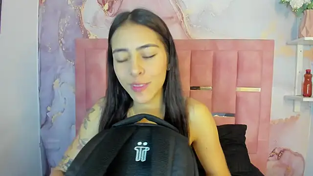 ValkaGrecco online show from September 23, 2025, 3:02 am