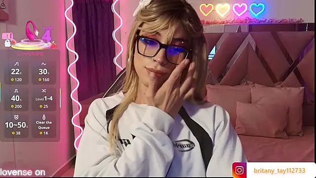 Snapshot of boyfox_tay chatting on September 19, 2025, 3:54 am boyfox tay online show from September 19, 2025, 3:54 am