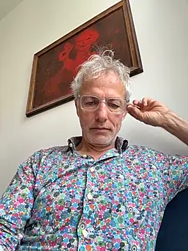 SexyLeon8 online show from June 4, 2026, 7:57 am