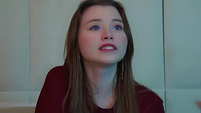 Snapshot of KeiraAsti chatting on February 2, 2026, 6:29 pm KeiraAsti online show from February 2, 2026, 6:29 pm