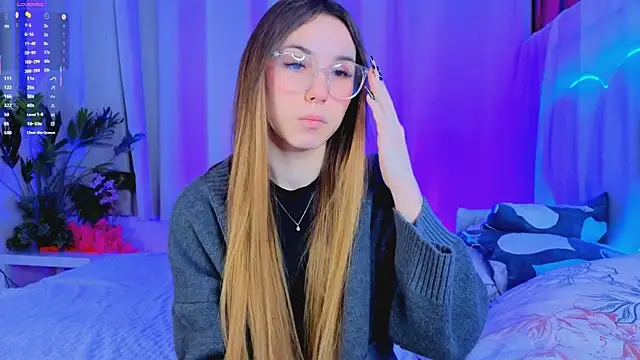 -CindyLou online show from November 29, 2025, 5:29 am