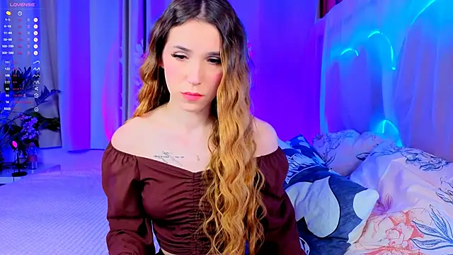 -CindyLou online show from October 10, 2025, 8:42 pm