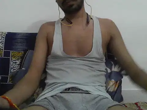 Cuteeeboy23 online show from November 5, 2025, 11:46 am