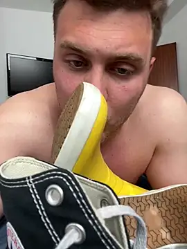 rubber oliver online show from April 23, 2026, 2:19 pm