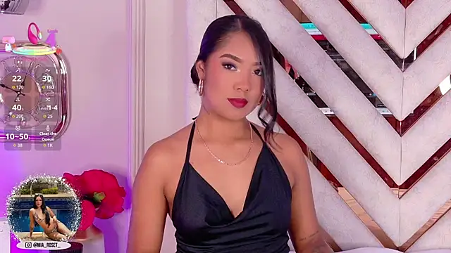 Mia Roset online show from October 25, 2025, 1:23 pm