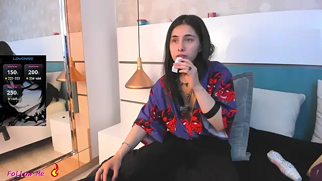 Snapshot of Ashkoreh chatting on February 2, 2026, 6:18 pm Ashkoreh online show from February 2, 2026, 6:18 pm