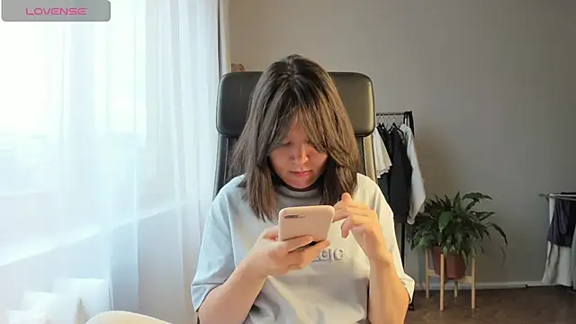 Jane Q online show from September 17, 2025, 9:11 am