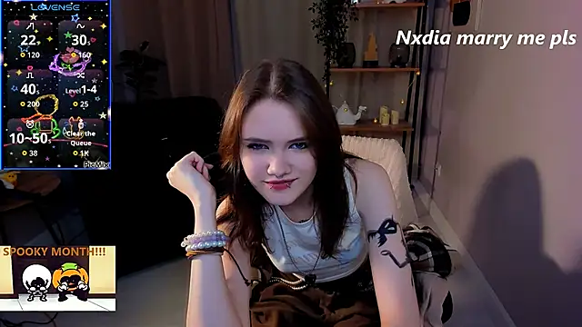 Snapshot of Dilara_xBaby chatting on October 17, 2025, 9:49 pm Dilara xBaby online show from October 17, 2025, 9:49 pm