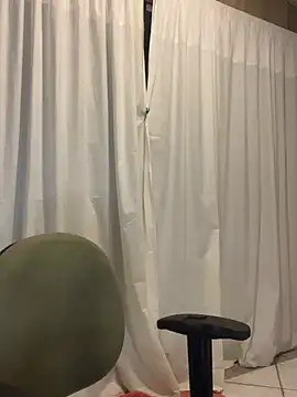 deusaludovica online show from May 31, 2026, 1:22 am