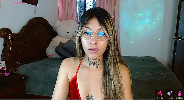 Hoolly Jones online show from December 19, 2025, 3:14 pm