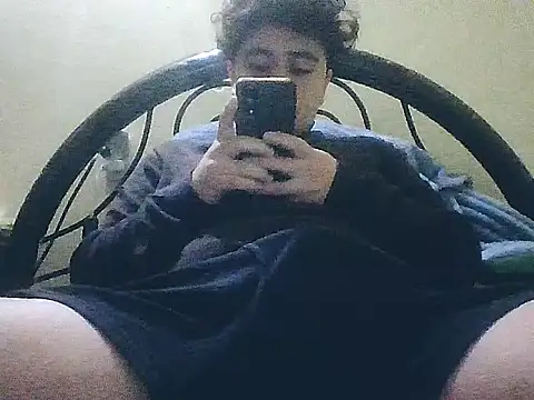 Snapshot of jorgexsuil2hh chatting on October 18, 2025, 2:24 am jorgexsuil2hh online show from October 18, 2025, 2:24 am