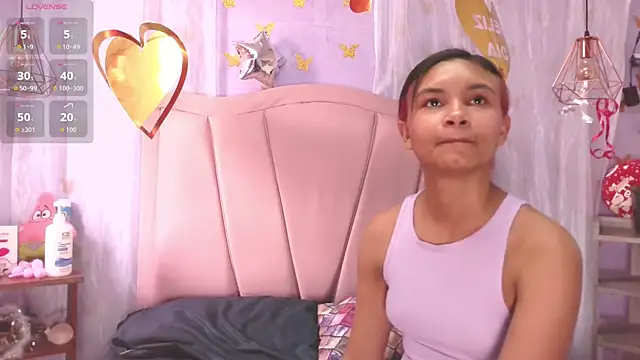 Snapshot of liz7skinny chatting on February 26, 2026, 9:15 pm liz7skinny online show from February 26, 2026, 9:15 pm