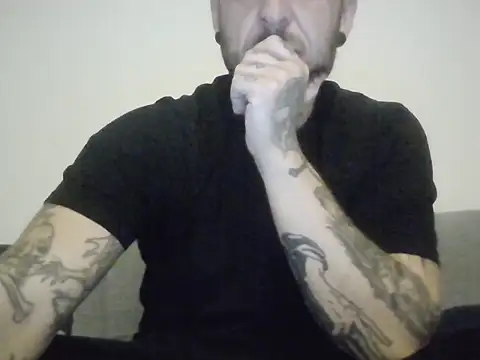 Snapshot of MrNice85 chatting on September 26, 2025, 11:00 pm MrNice85 online show from September 26, 2025, 11:00 pm