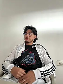 Snapshot of Elian_savoy chatting on September 16, 2025, 7:15 pm Elian savoy online show from September 16, 2025, 7:15 pm