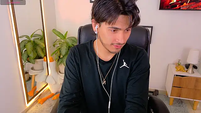 Snapshot of Elian_savoy chatting on September 20, 2025, 12:37 am Elian savoy online show from September 20, 2025, 12:37 am