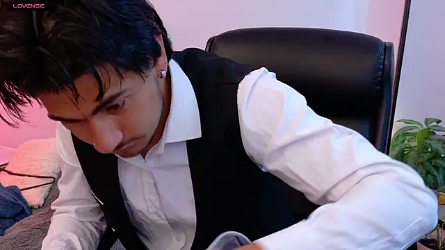 Snapshot of Elian_savoy chatting on February 26, 2026, 12:05 pm Elian savoy online show from February 26, 2026, 12:05 pm