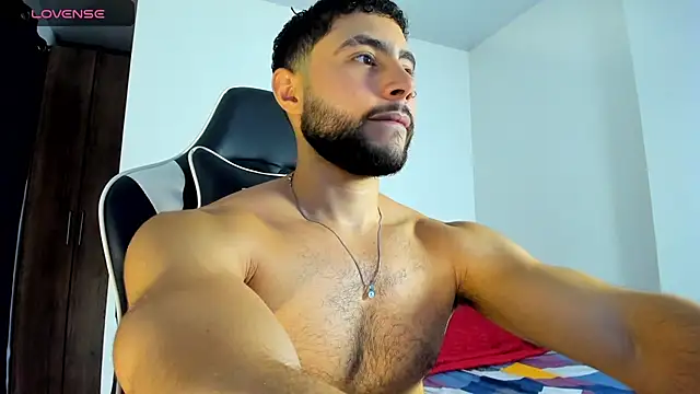 Snapshot of bryan_mugn chatting on September 29, 2025, 1:01 am bryan mugn online show from September 29, 2025, 1:01 am