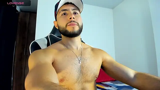 Snapshot of bryan_mugn chatting on September 27, 2025, 3:01 am bryan mugn online show from September 27, 2025, 3:01 am