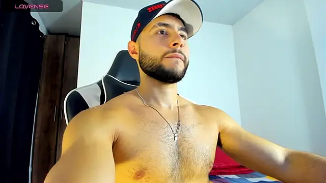 Snapshot of bryan_mugn chatting on September 25, 2025, 3:23 am bryan mugn online show from September 25, 2025, 3:23 am