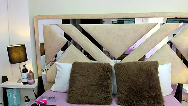 ximena vasquez8 online show from March 1, 2026, 3:06 am