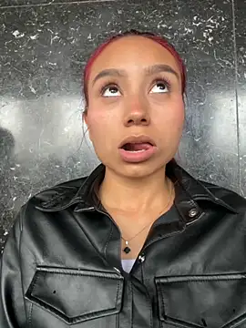 Snapshot of ximena_vasquez8 chatting on October 1, 2025, 9:29 pm ximena vasquez8 online show from October 1, 2025, 9:29 pm