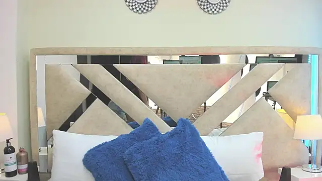 ximena vasquez8 online show from April 7, 2026, 4:36 am