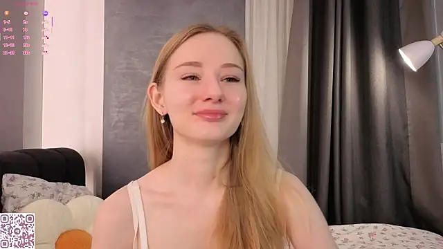 ElvinaRose online show from December 16, 2025, 2:16 am