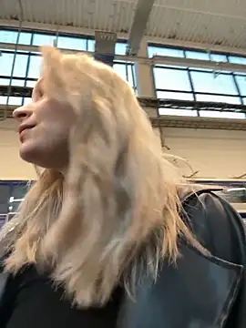 Snapshot of Cum_girlss chatting on September 22, 2025, 4:29 am Cum girlss online show from September 22, 2025, 4:29 am