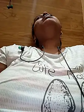 Cute Amiya online show from September 15, 2025, 8:26 am