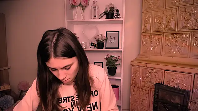 RosaRay  online show from April 18, 2026, 6:27 am