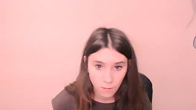 RosaRay  online show from November 14, 2025, 8:07 am