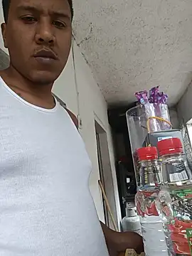 negro08  online show from June 18, 2026, 3:39 pm