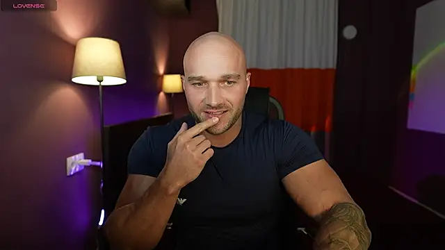 RikAdlerr online show from May 18, 2026, 3:06 pm