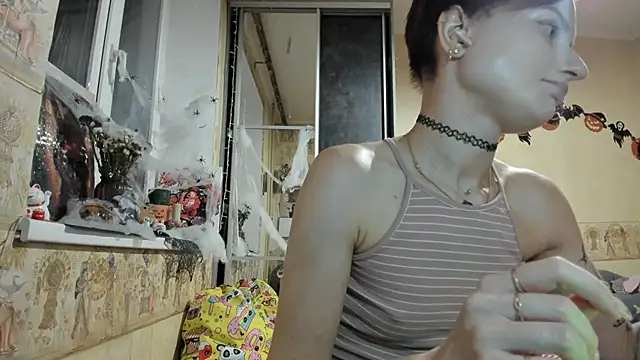 Snapshot of WatsonMi chatting on October 11, 2025, 5:58 pm WatsonMi online show from October 11, 2025, 5:58 pm