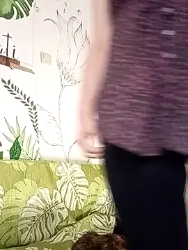 Catty Lady online show from November 9, 2025, 8:24 pm