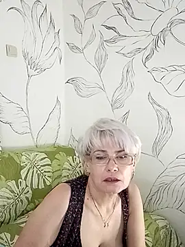 Snapshot of Catty_Lady chatting on September 17, 2025, 4:53 pm Catty Lady online show from September 17, 2025, 4:53 pm