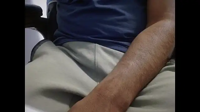 pranastro00 online show from September 14, 2025, 5:24 pm