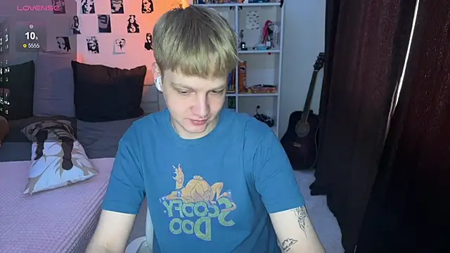 Snapshot of olivertasty chatting on October 2, 2025, 10:29 am olivertasty online show from October 2, 2025, 10:29 am