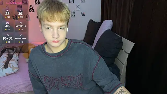 Snapshot of olivertasty chatting on October 17, 2025, 2:30 pm olivertasty online show from October 17, 2025, 2:30 pm