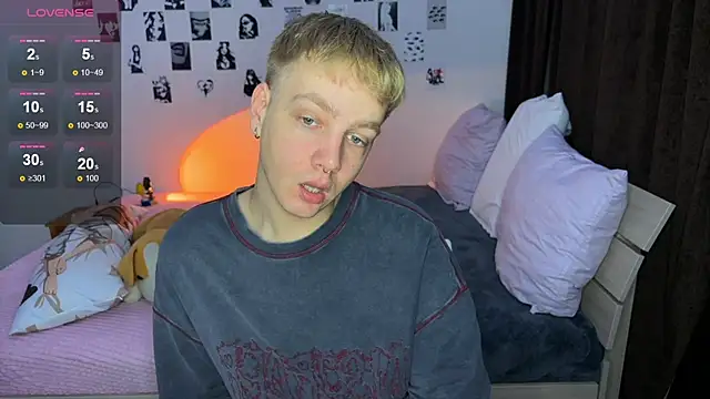 Snapshot of olivertasty chatting on October 24, 2025, 1:43 pm olivertasty online show from October 24, 2025, 1:43 pm