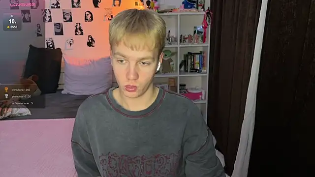 Snapshot of olivertasty chatting on November 13, 2025, 12:03 am olivertasty online show from November 13, 2025, 12:03 am