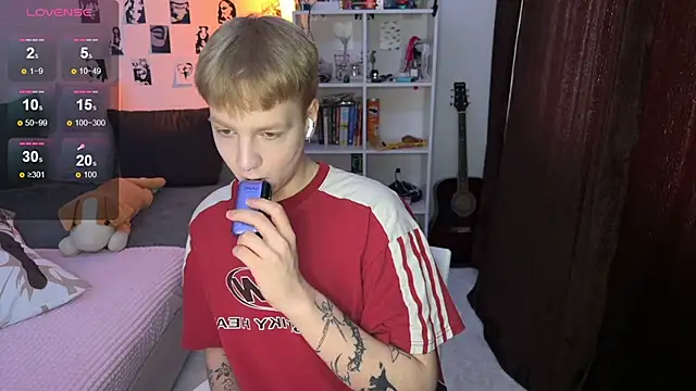 Snapshot of olivertasty chatting on October 1, 2025, 10:41 am olivertasty online show from October 1, 2025, 10:41 am