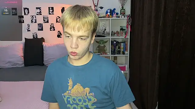 Snapshot of olivertasty chatting on November 29, 2025, 6:35 am olivertasty online show from November 29, 2025, 6:35 am