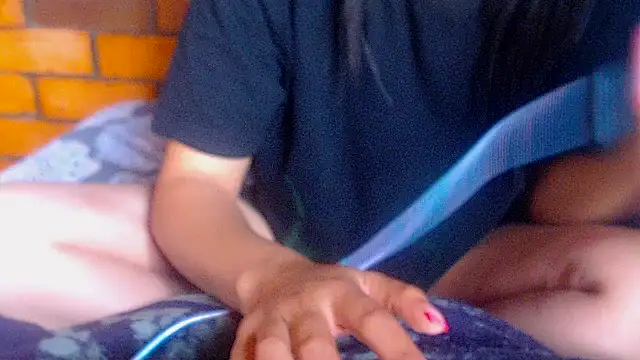 Snapshot of sabrina_v_ chatting on September 18, 2025, 2:09 pm sabrina v  online show from September 18, 2025, 2:09 pm