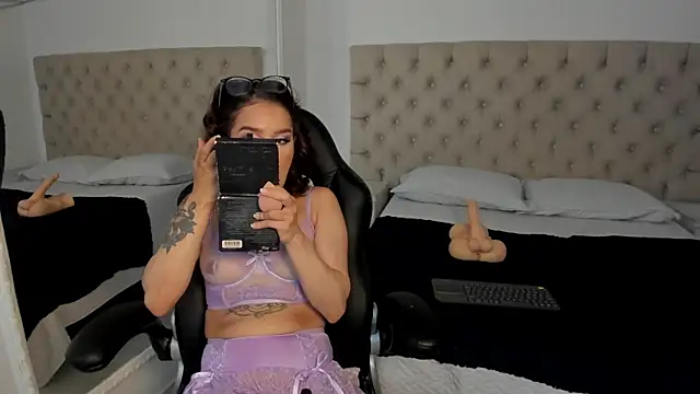 ZoeWestt online show from September 12, 2025, 9:03 pm