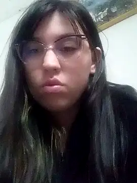 lareinalareinadelanal online show from October 17, 2025, 12:07 pm