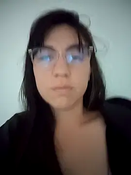 lareinalareinadelanal online show from October 11, 2025, 11:44 am